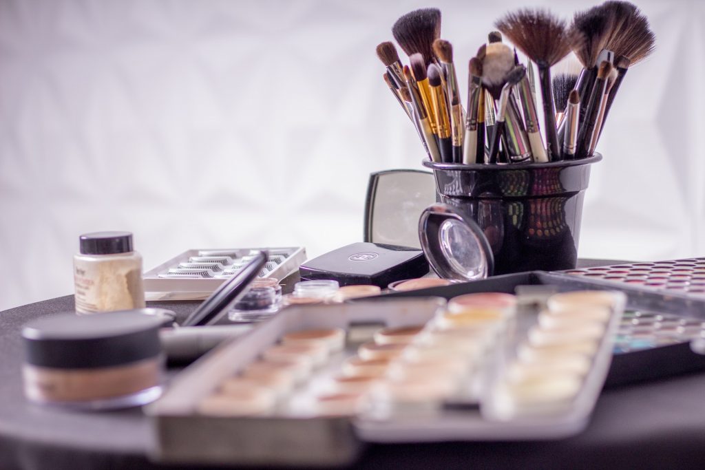 Is Makeup Feminist? An Honest Reconsideration